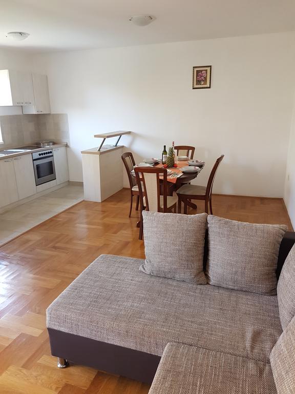 Apartments Dunja Malinska Dış mekan fotoğraf