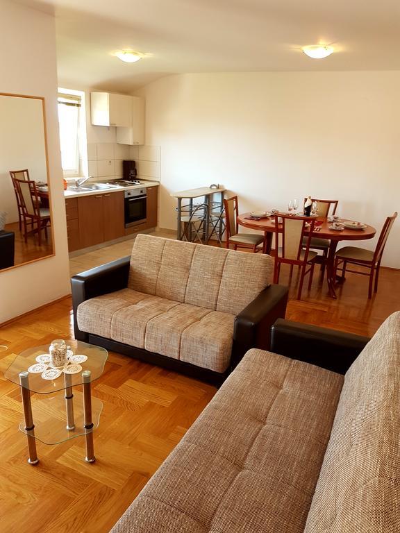 Apartments Dunja Malinska Dış mekan fotoğraf